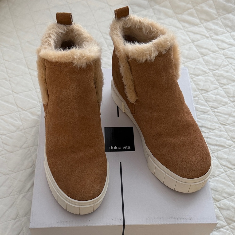 Dolce Vita Brown Fur-Lined Winter Boots size 7
